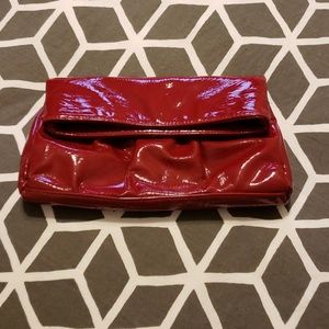 Red clutch
